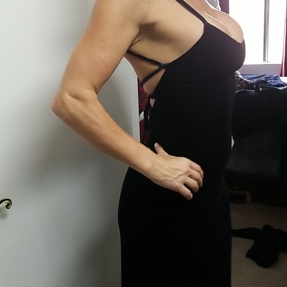 Black velvet long dress.